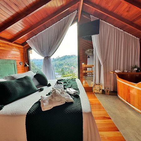 Capanna Del Vale - Um Refugio No Vale Dos Vinhedos Com Experiencia Exclusiva De Degustacao Na Vinicola Dom Candido Bento Goncalves Bagian luar foto